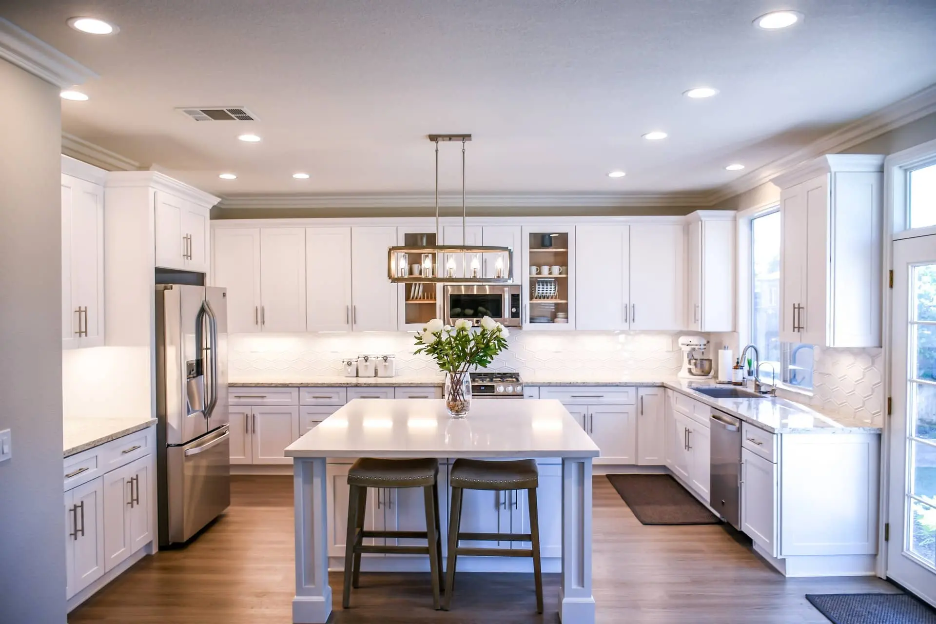 clean kitchen cabinets